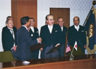 8_3_マレーシア科学大学との交流協定締結調印式（1989年11月）.jpg